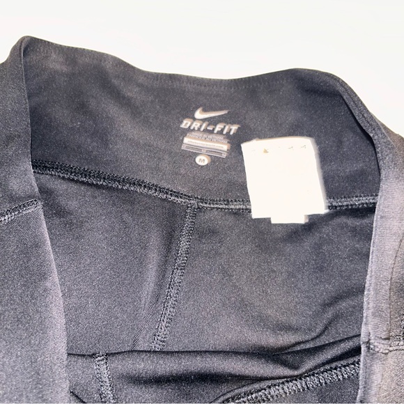 Nike Dri Fit Capri Leggings - Picture 7 of 11